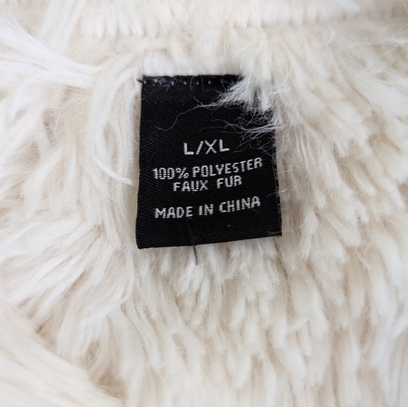 Faux Fleece Cream & Off White Reversible Vest Size M/L - Picture 6 of 12